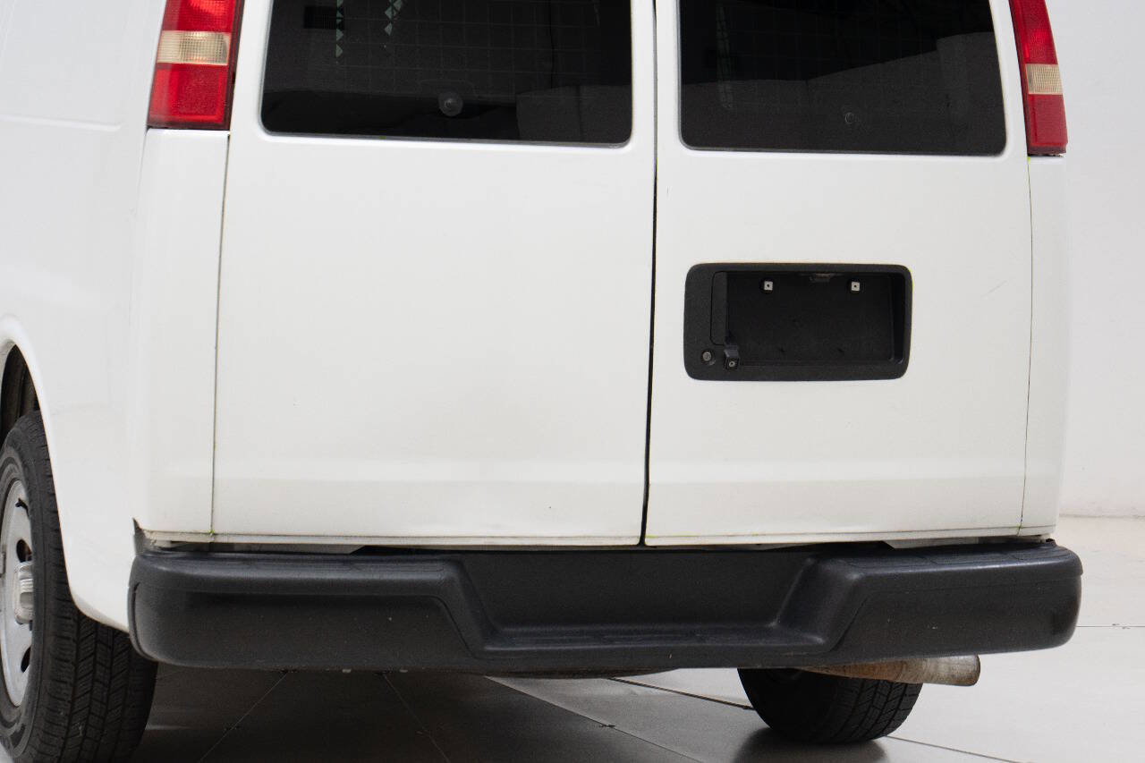 Used 2013 Chevrolet Express 1500 image 14