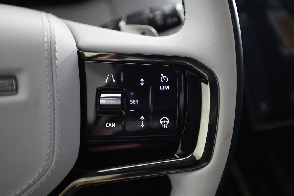 Used 2025 Land Rover Range Rover Sport Dynamic SE image 22