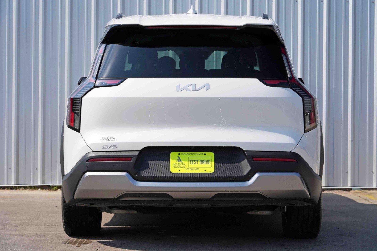 Used 2024 Kia EV9 Wind image 10