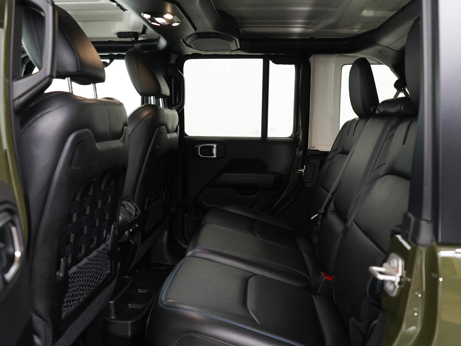 Used 2023 Jeep Wrangler Unlimited Rubicon 4xe w/ Steel Bumper Group image 18