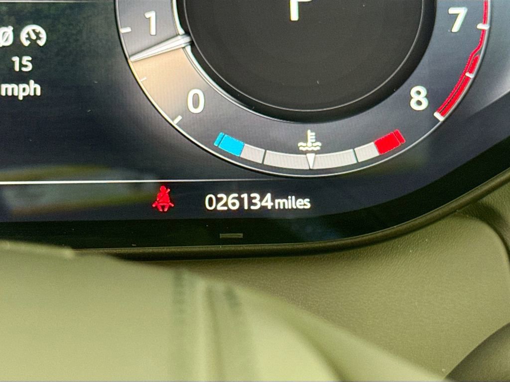 Used 2024 Land Rover Range Rover SE image 11