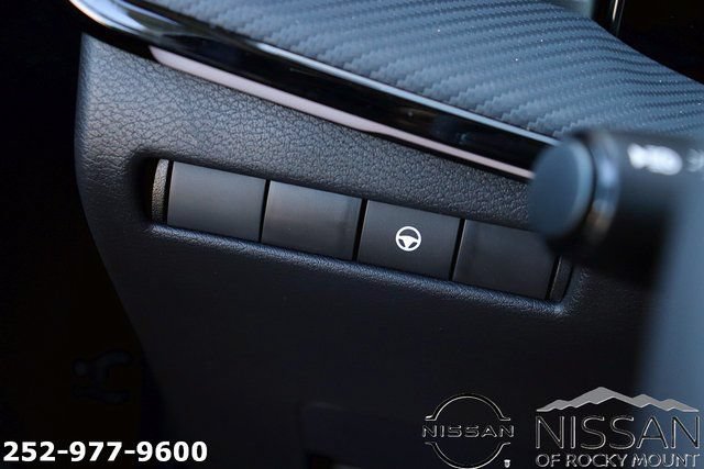 New 2025 Nissan Kicks SR AWD/4WD image 21