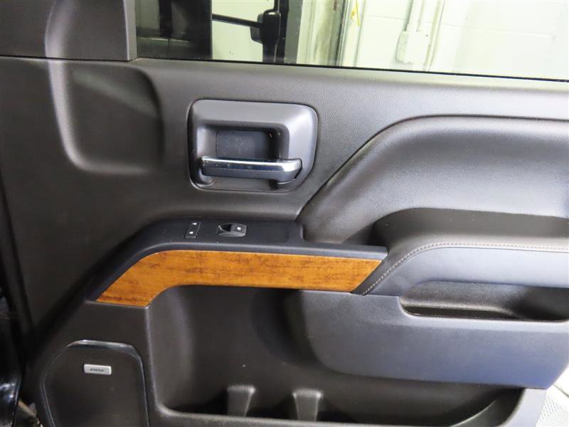 Used 2019 Chevrolet Silverado 3500 High Country w/ Duramax Plus Package image 21