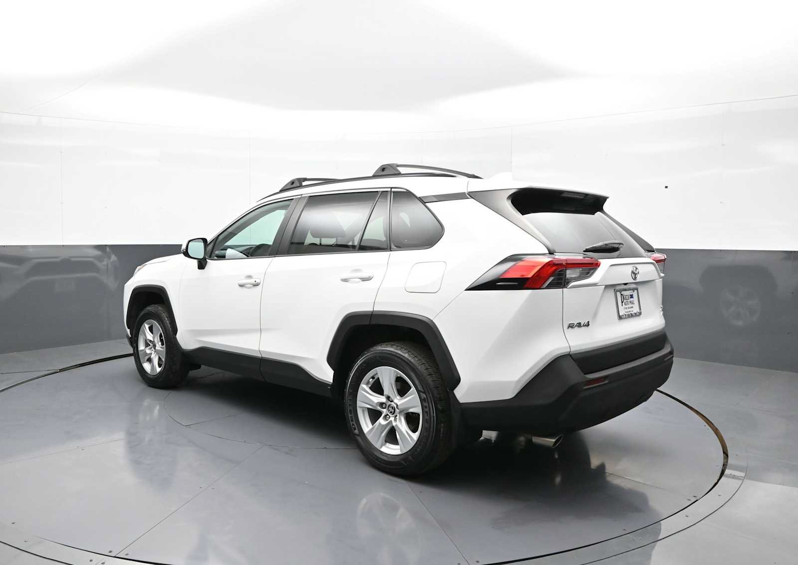 Certified 2021 Toyota RAV4 XLE AWD/4WD image 8