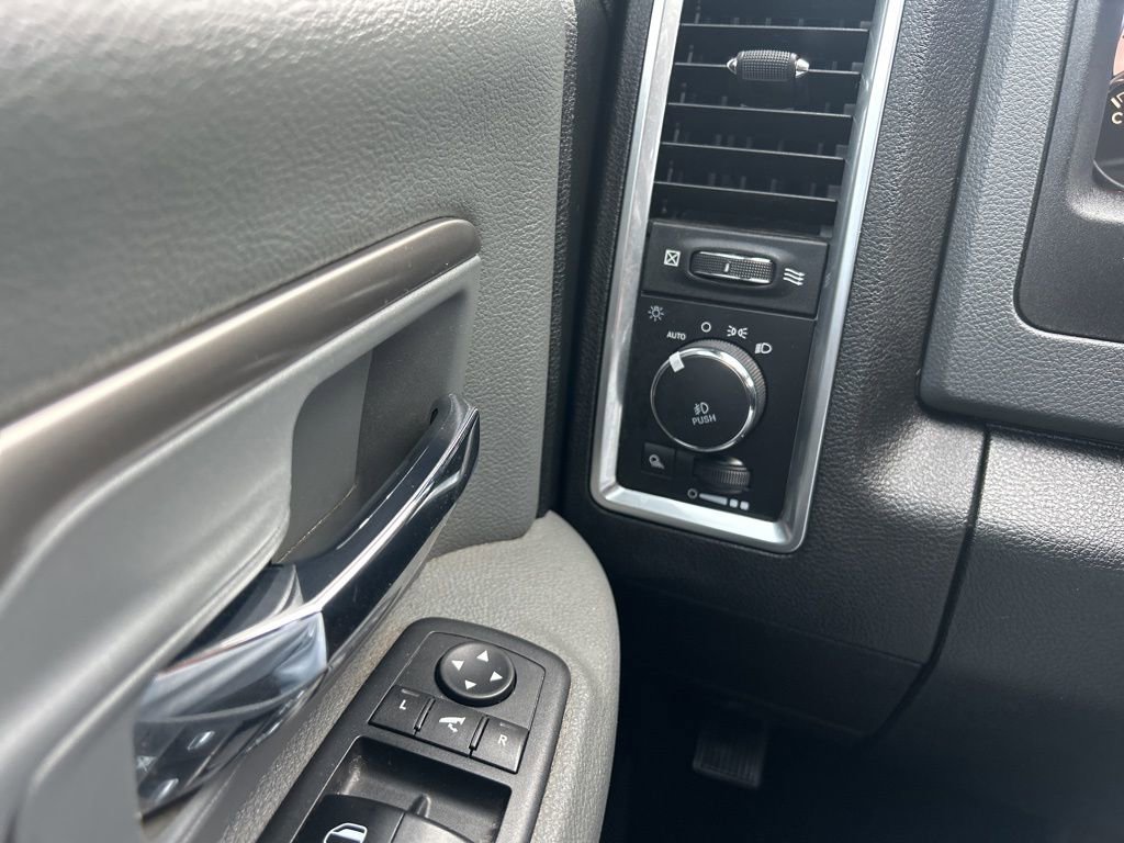 Used 2018 RAM 1500 Big Horn image 22