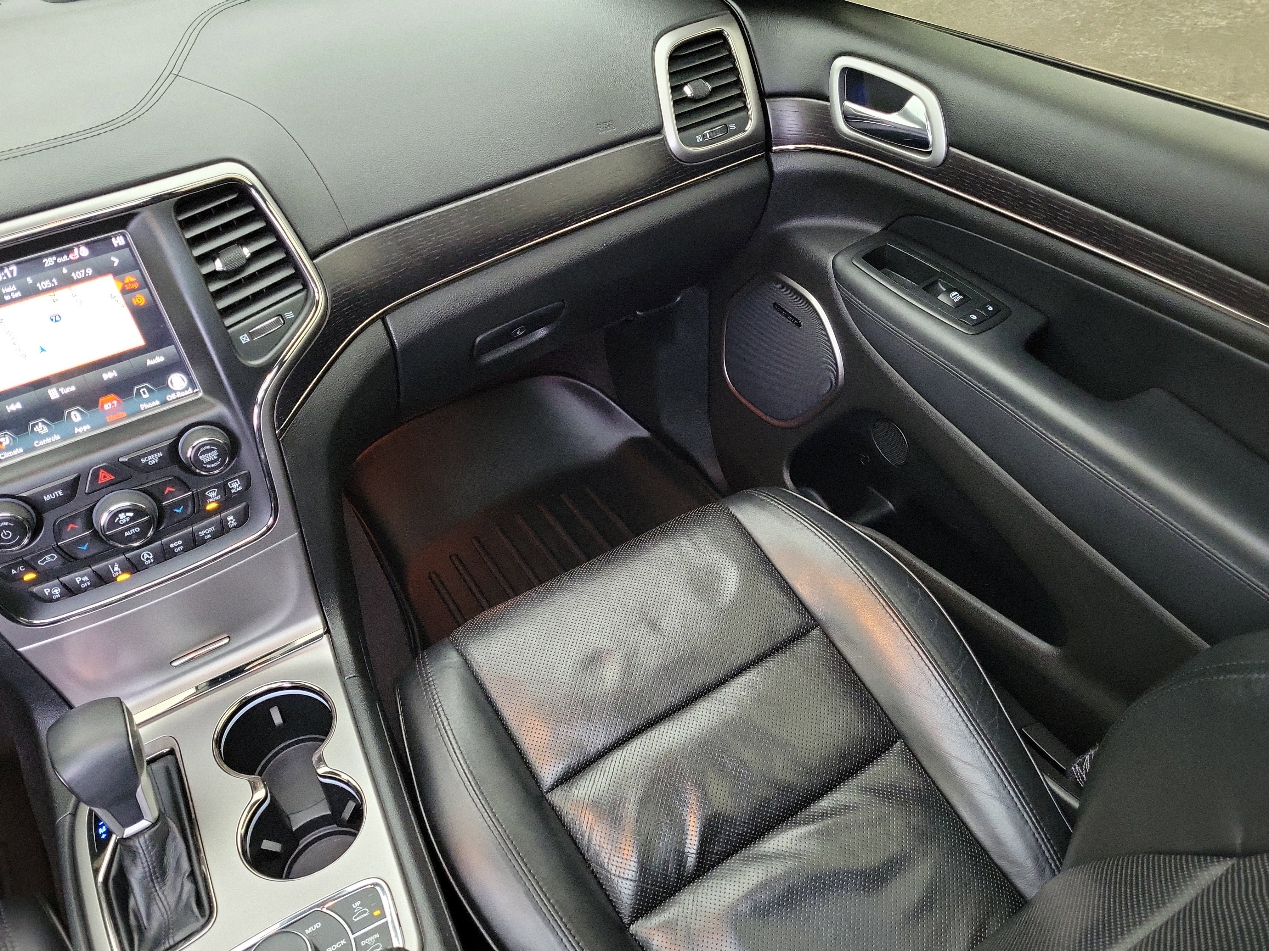 Used 2018 Jeep Grand Cherokee High Altitude image 14