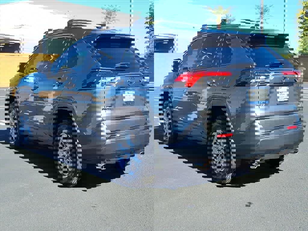 Used 2024 Toyota RAV4 XLE image 4