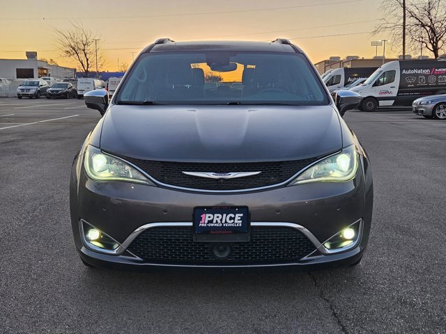 Used 2020 Chrysler Pacifica Limited w/ Advanced Safetytec Group video 2