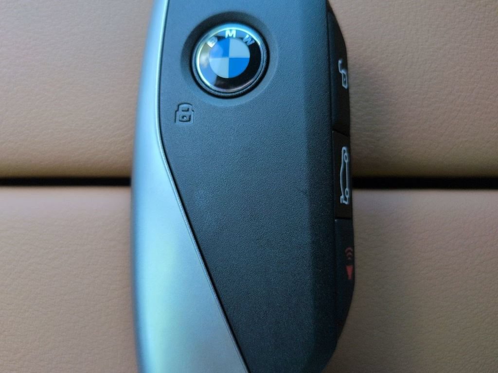 New 2026 BMW X5 xDrive40i w/ M Sport Package AWD/4WD image 30