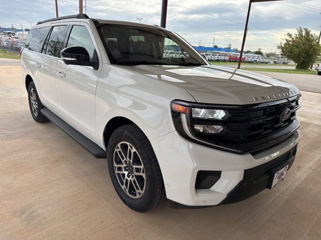 New 2025 Ford Expedition Max Active RWD image 1