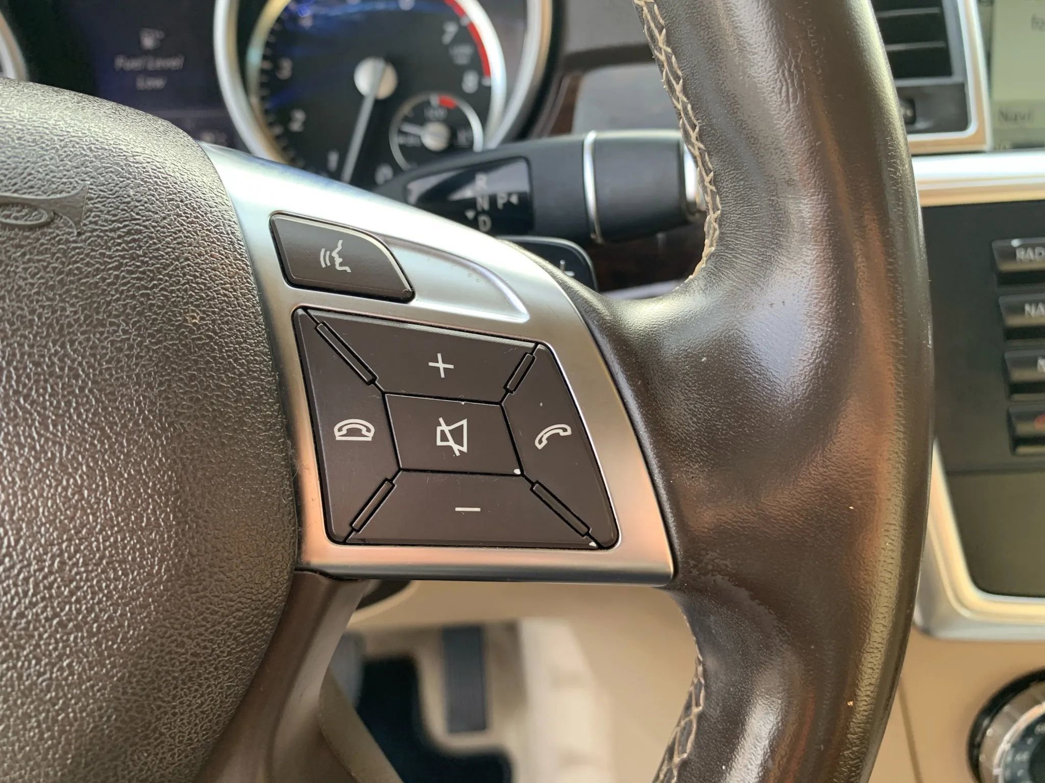 Used 2015 Mercedes-Benz ML 350 4MATIC image 16