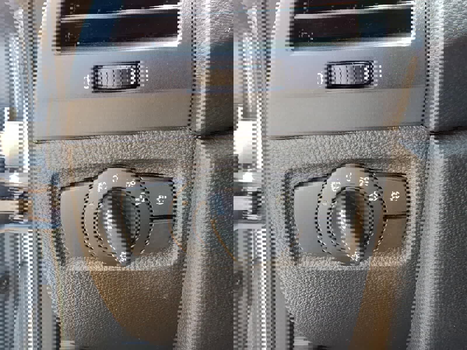 Used 2011 BMW 128i Convertible image 16