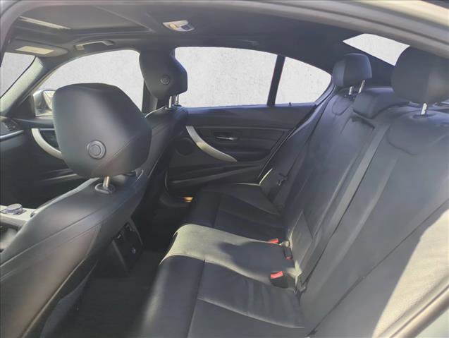 Used 2018 BMW 320i Sedan image 14