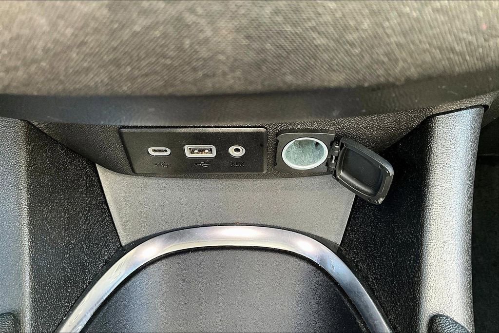 Used 2023 Chevrolet Malibu LT FWD image 13