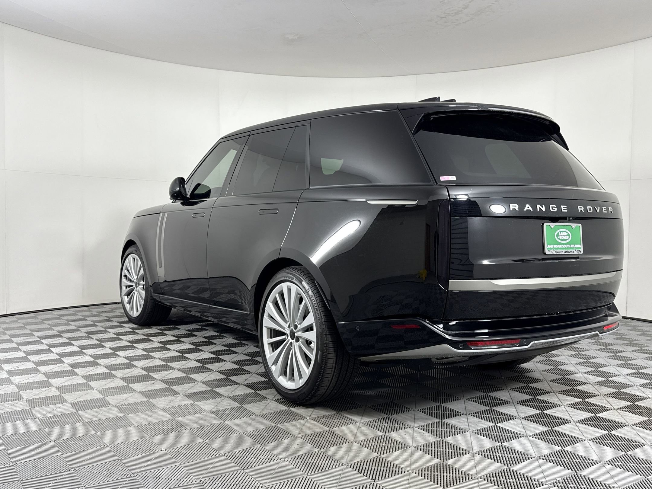 New 2026 Land Rover Range Rover SE AWD/4WD image 3
