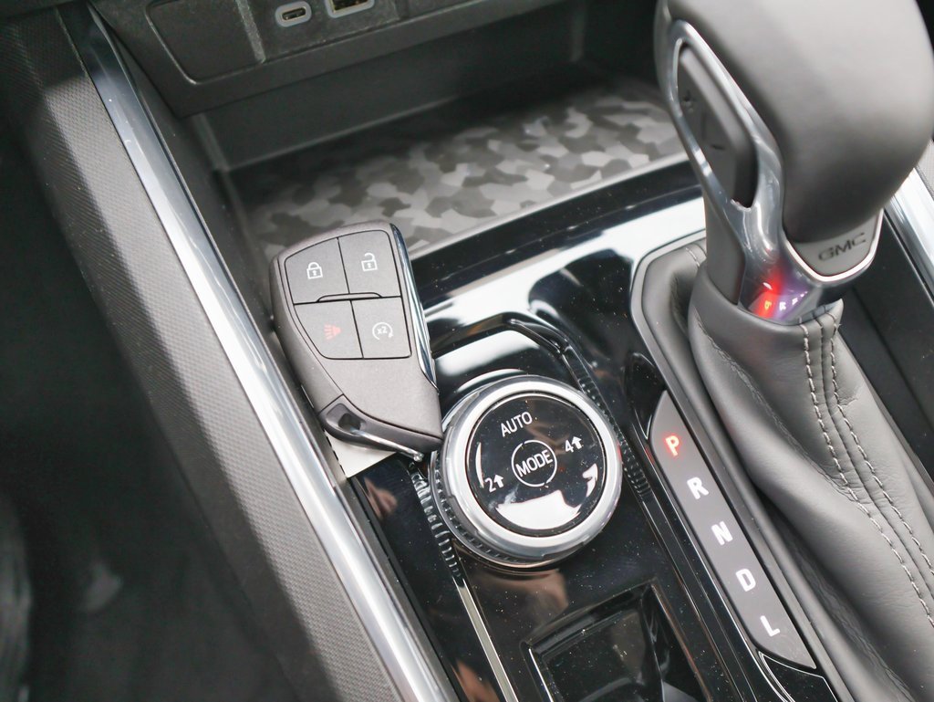 New 2026 GMC Canyon Elevation w/ Convenience Package image 19