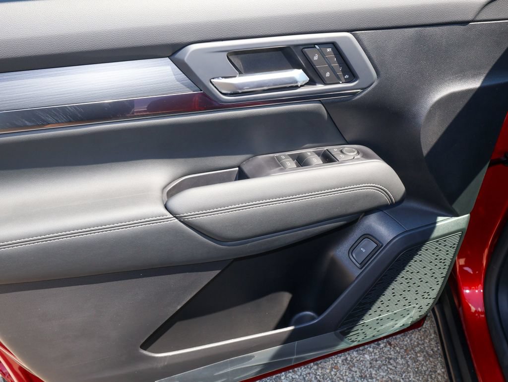 New 2027 GMC Terrain Elevation w/ Elevation Premium Package AWD/4WD image 9