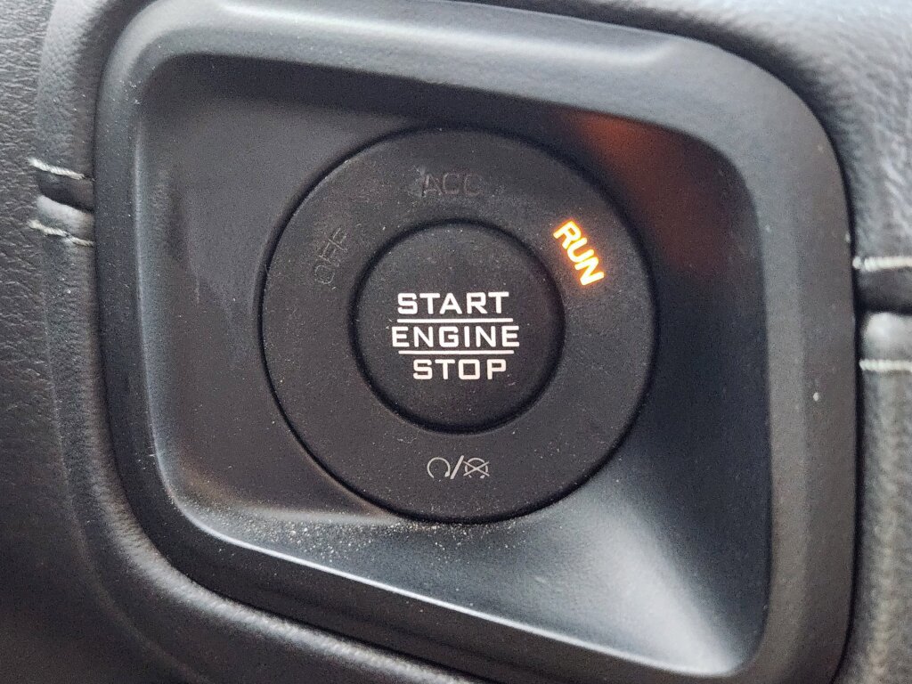 Used 2024 Jeep Wrangler High Altitude image 22