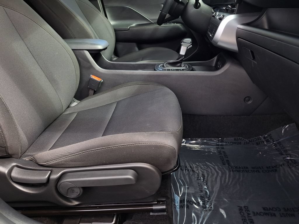 Certified 2025 Hyundai Kona SEL AWD/4WD image 25