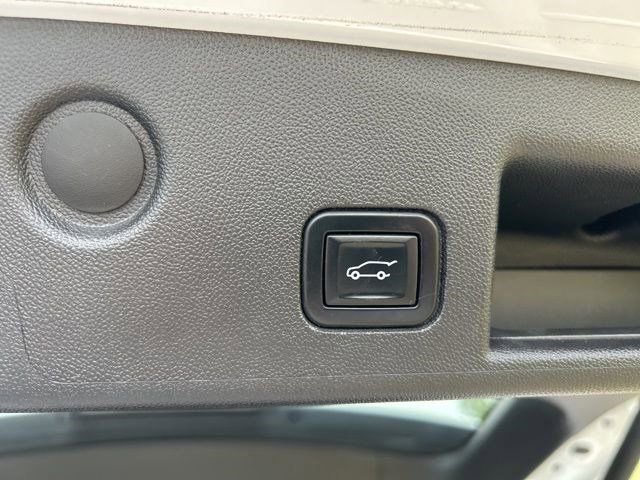 Used 2022 Chevrolet Equinox LT image 39