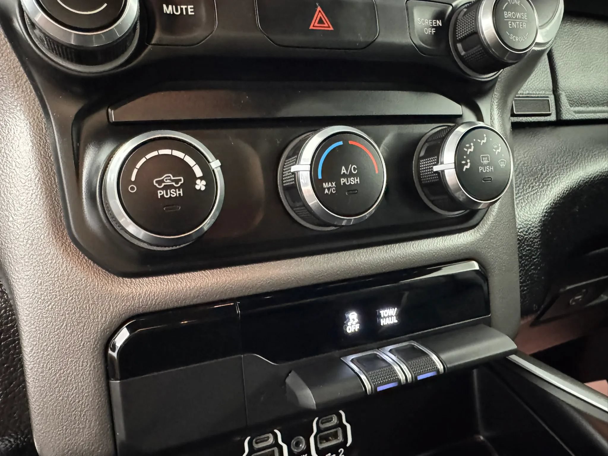 Used 2020 RAM 1500 Lone Star AWD/4WD image 21