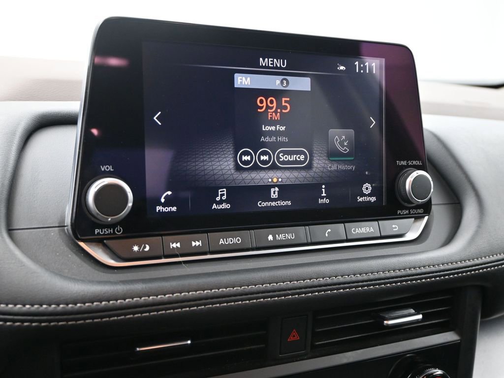 Used 2023 Nissan Rogue SV image 18