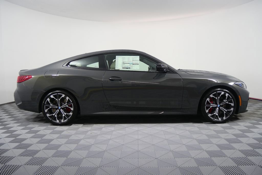New 2026 BMW 430i Coupe image 2