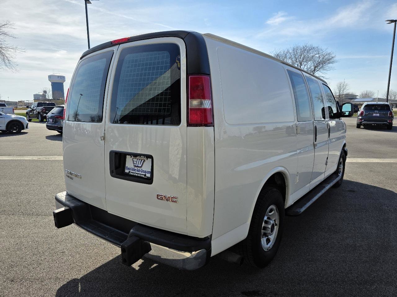 Used 2016 GMC Savana 2500 image 7