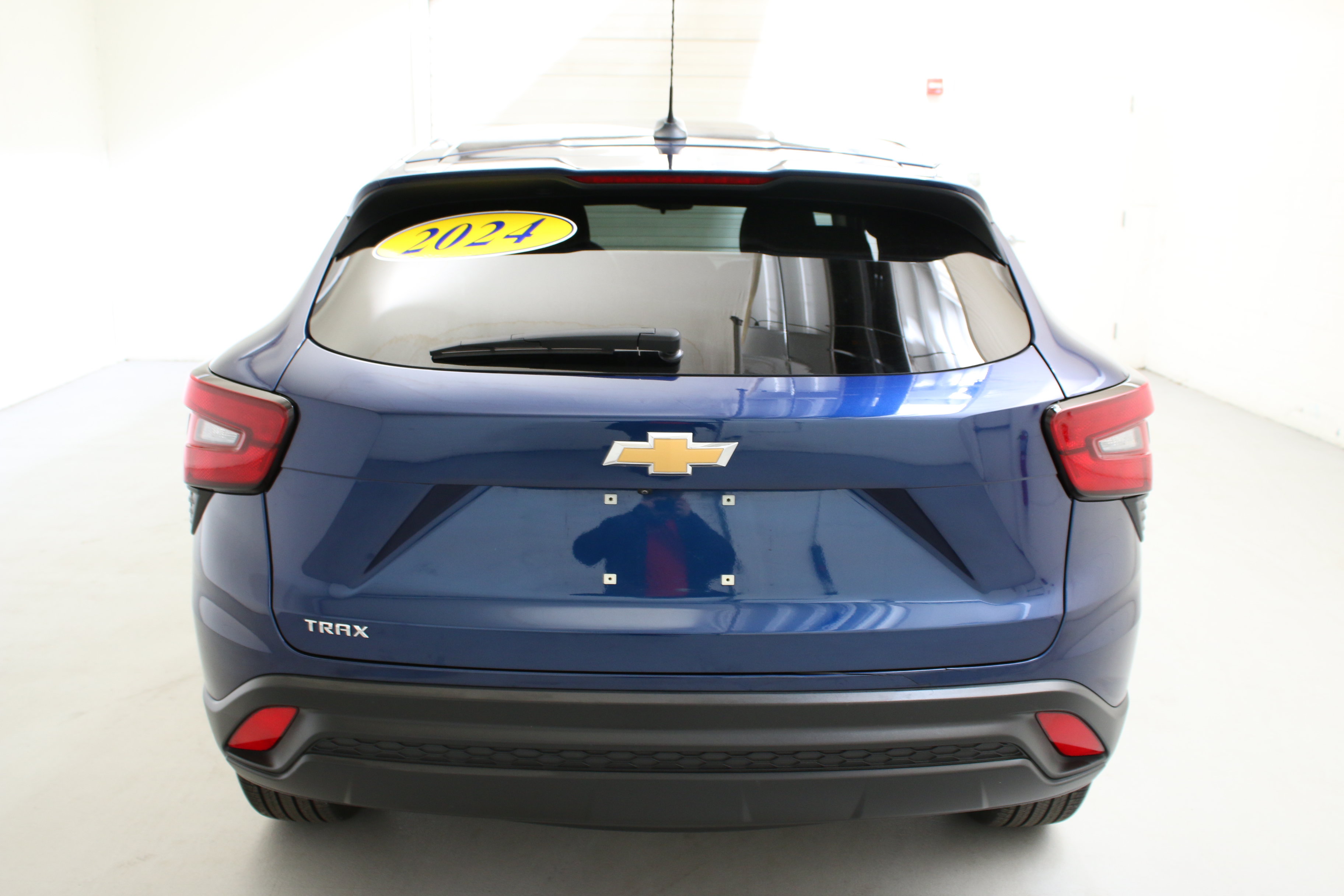 Used 2024 Chevrolet Trax LS FWD image 7