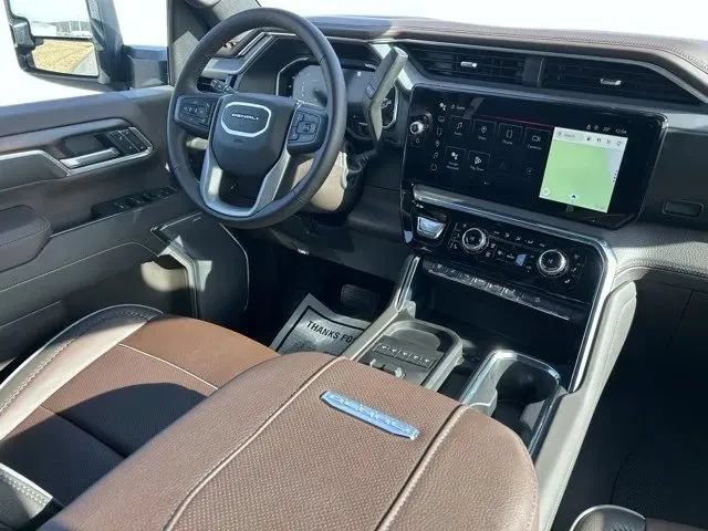 New 2026 GMC Sierra 3500 Denali w/ Technology Package AWD/4WD image 24