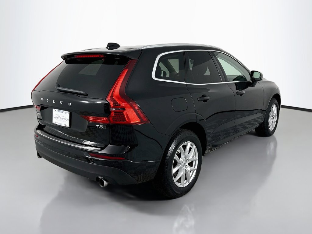 Used 2021 Volvo XC60 T5 Momentum w/ Climate Package AWD/4WD image 9