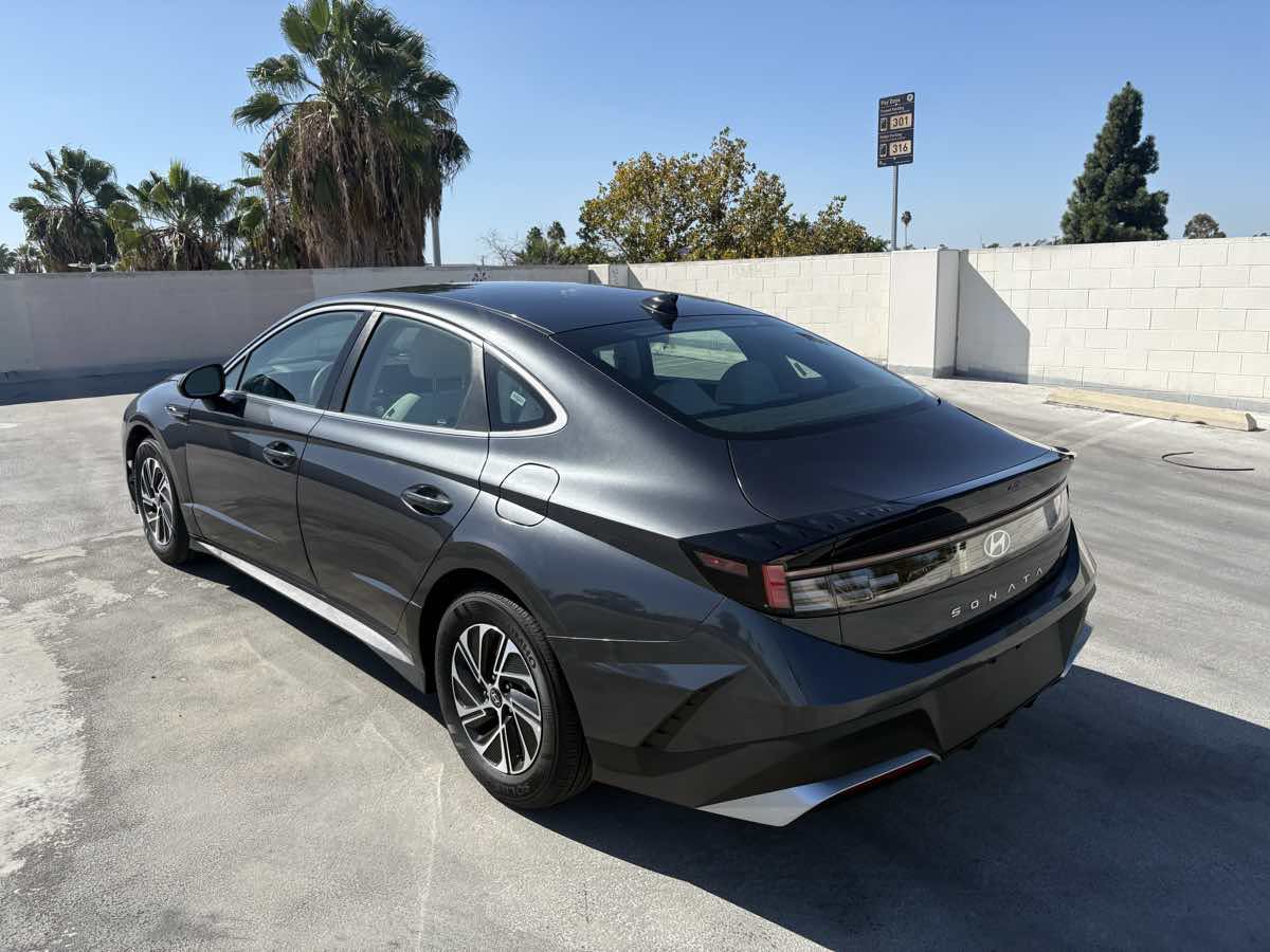 Used 2026 Hyundai Sonata Blue FWD image 10