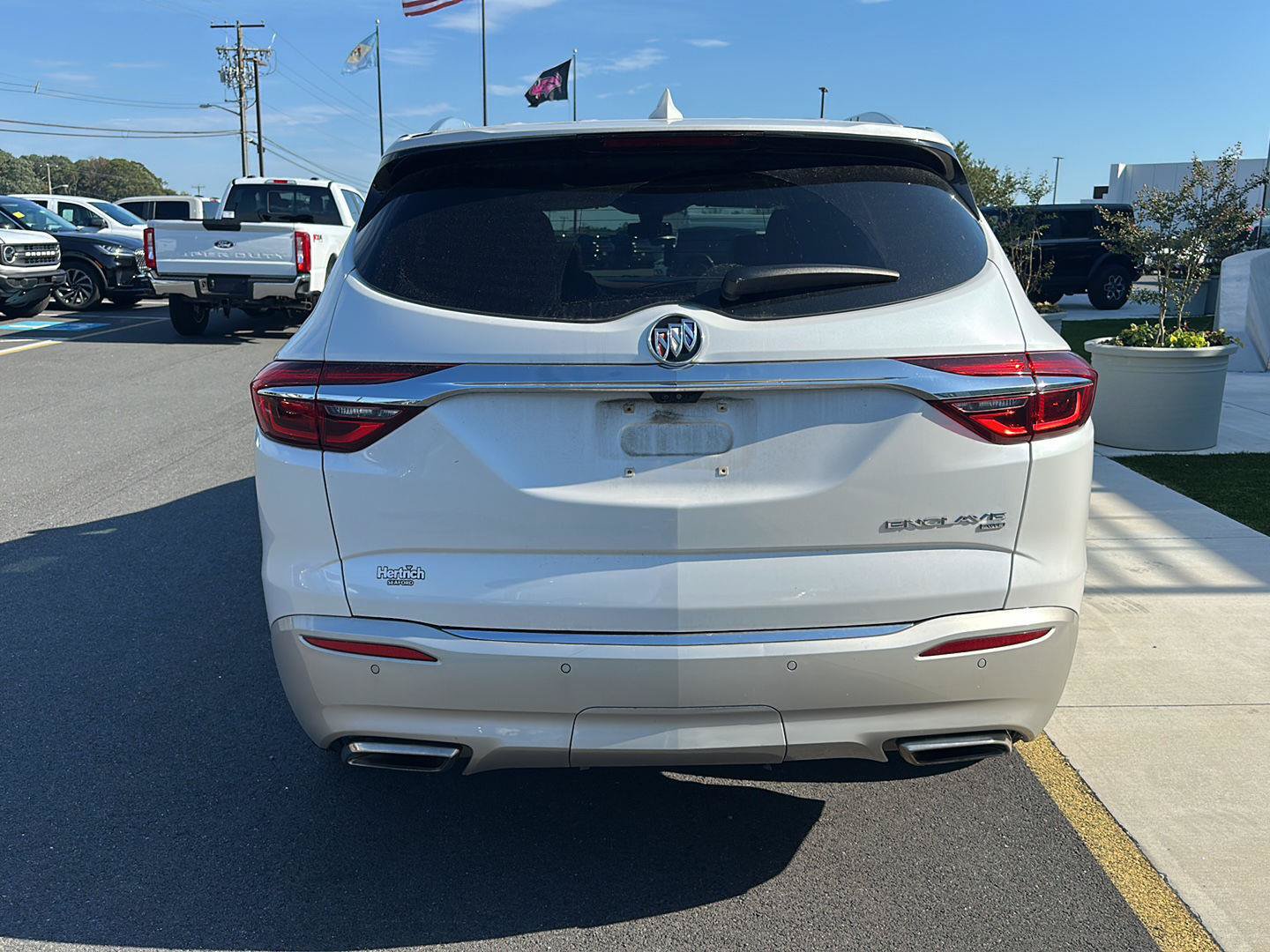 Used 2019 Buick Enclave Avenir w/ Avenir Technology Package AWD/4WD image 6