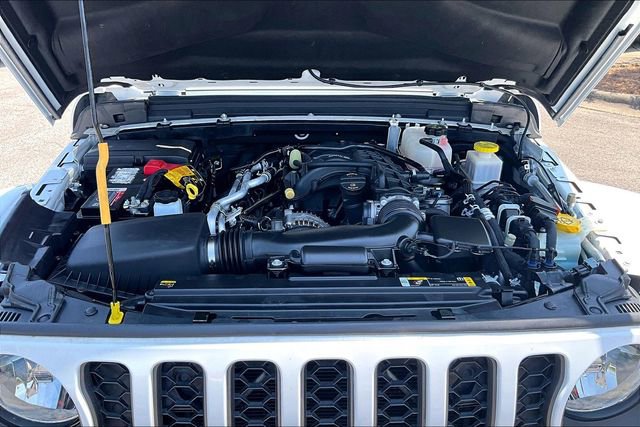 Used 2023 Jeep Gladiator Mojave w/ Cold Weather Group AWD/4WD image 33