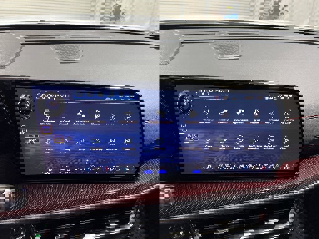 New 2026 Chevrolet Traverse RS w/ LPO, Floor Liner Package image 33