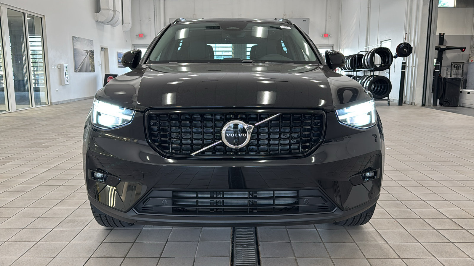 New 2026 Volvo XC40 B5 Ultra w/ Climate Package AWD/4WD image 10