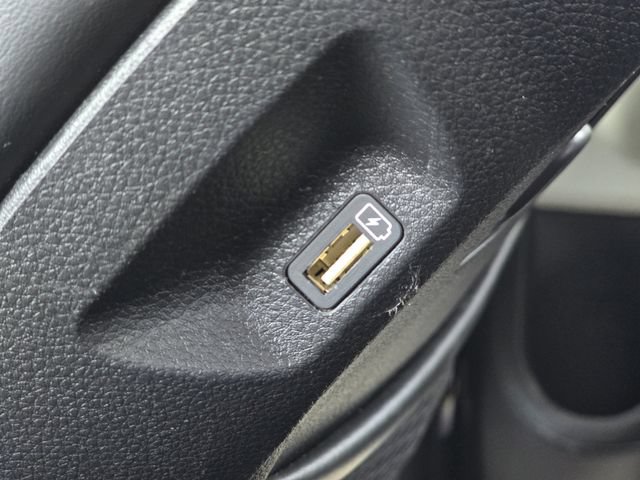 Certified 2022 Kia Carnival LX FWD image 19
