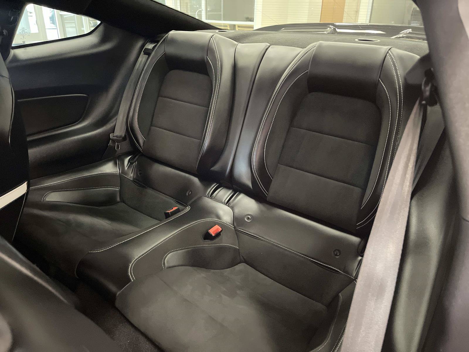 Used 2020 Ford Mustang Shelby GT500 w/ Technology Package RWD image 16