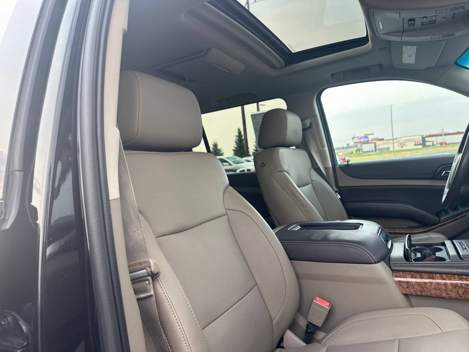 Used 2015 Chevrolet Suburban LTZ AWD/4WD image 42