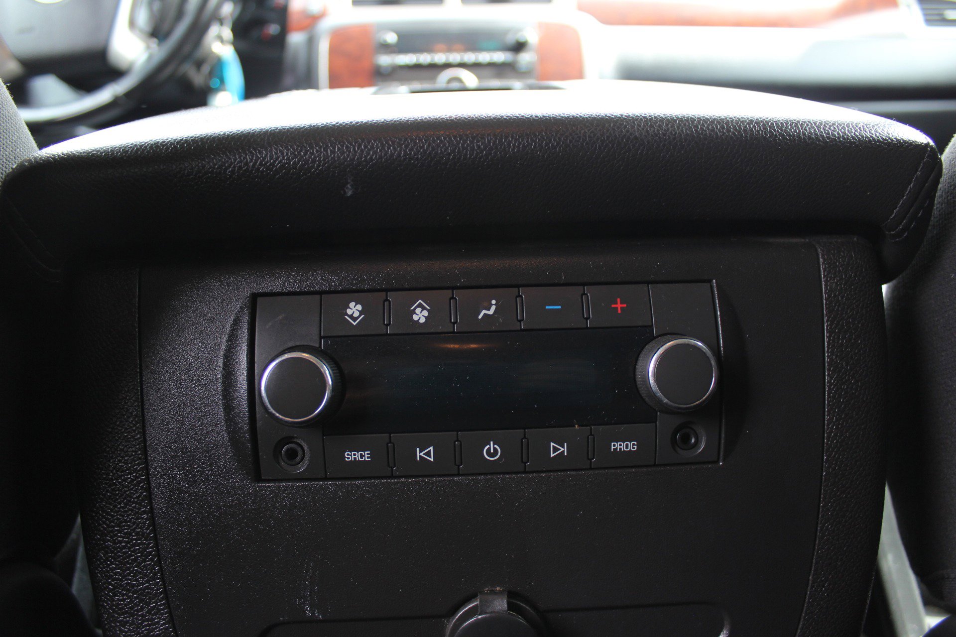 Used 2013 Chevrolet Tahoe LS w/ All-Star Edition AWD/4WD image 32