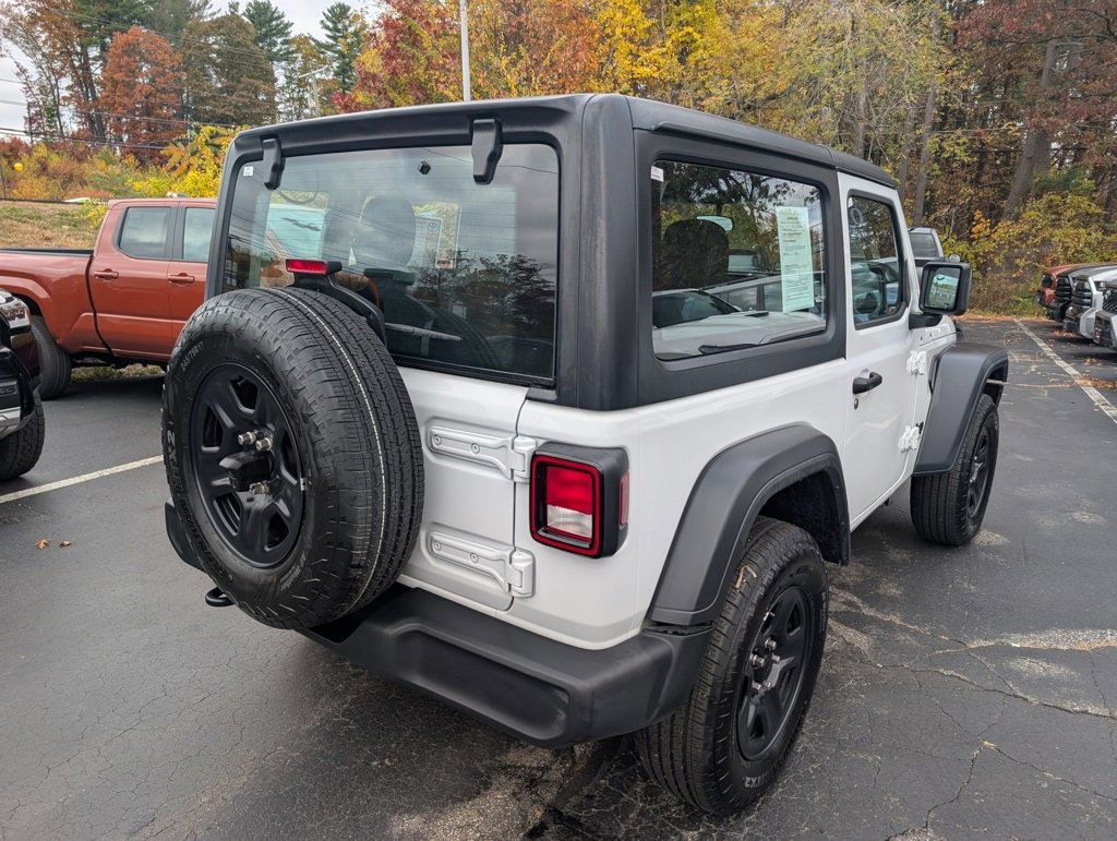 Used 2025 Jeep Wrangler Sport image 8