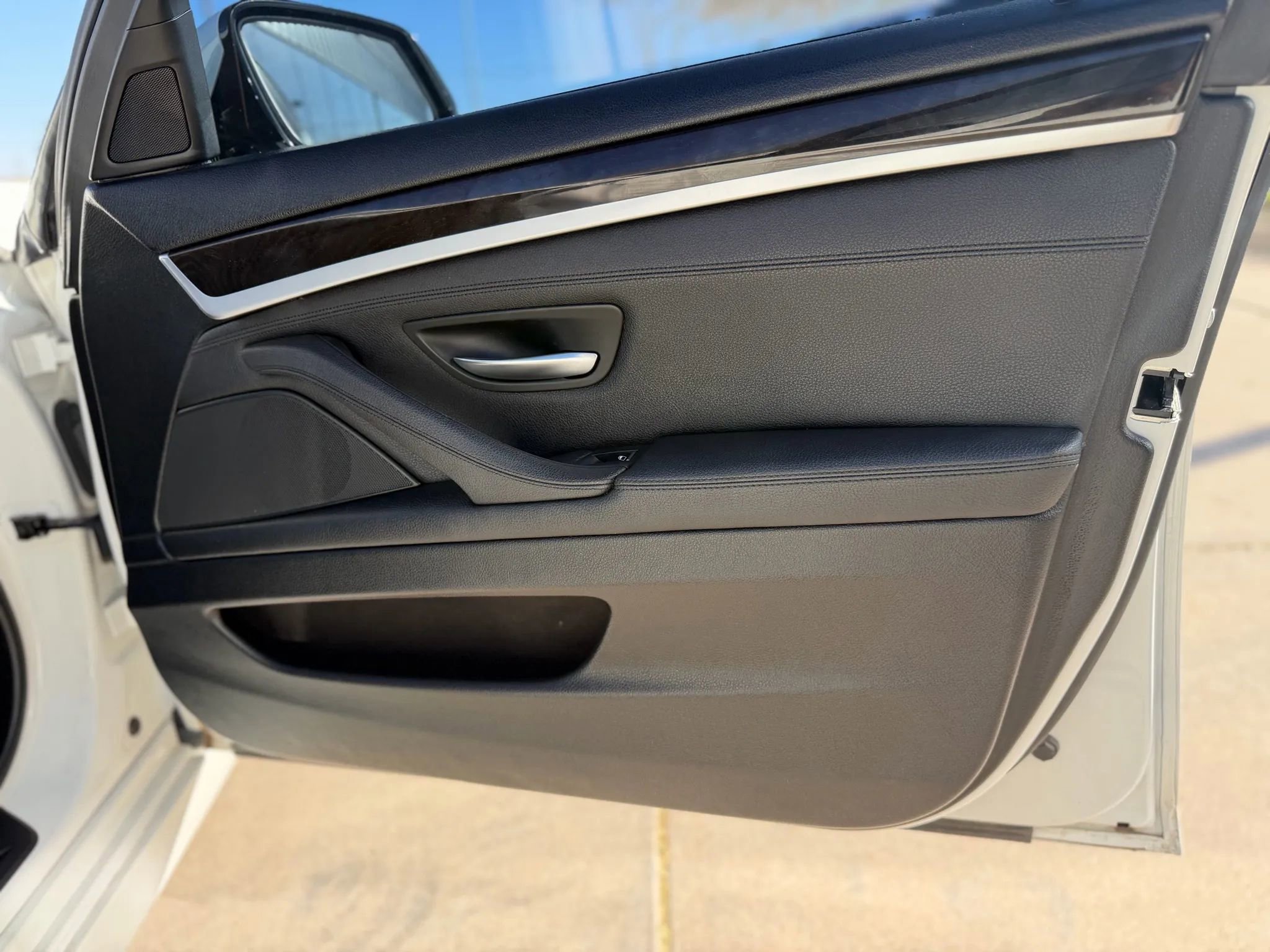 Used 2016 BMW 528i Sedan image 18