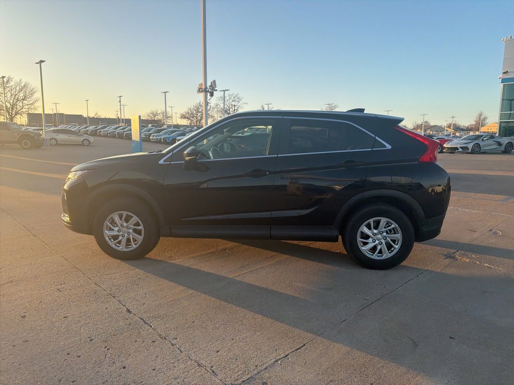 Used 2018 Mitsubishi Eclipse Cross ES image 8