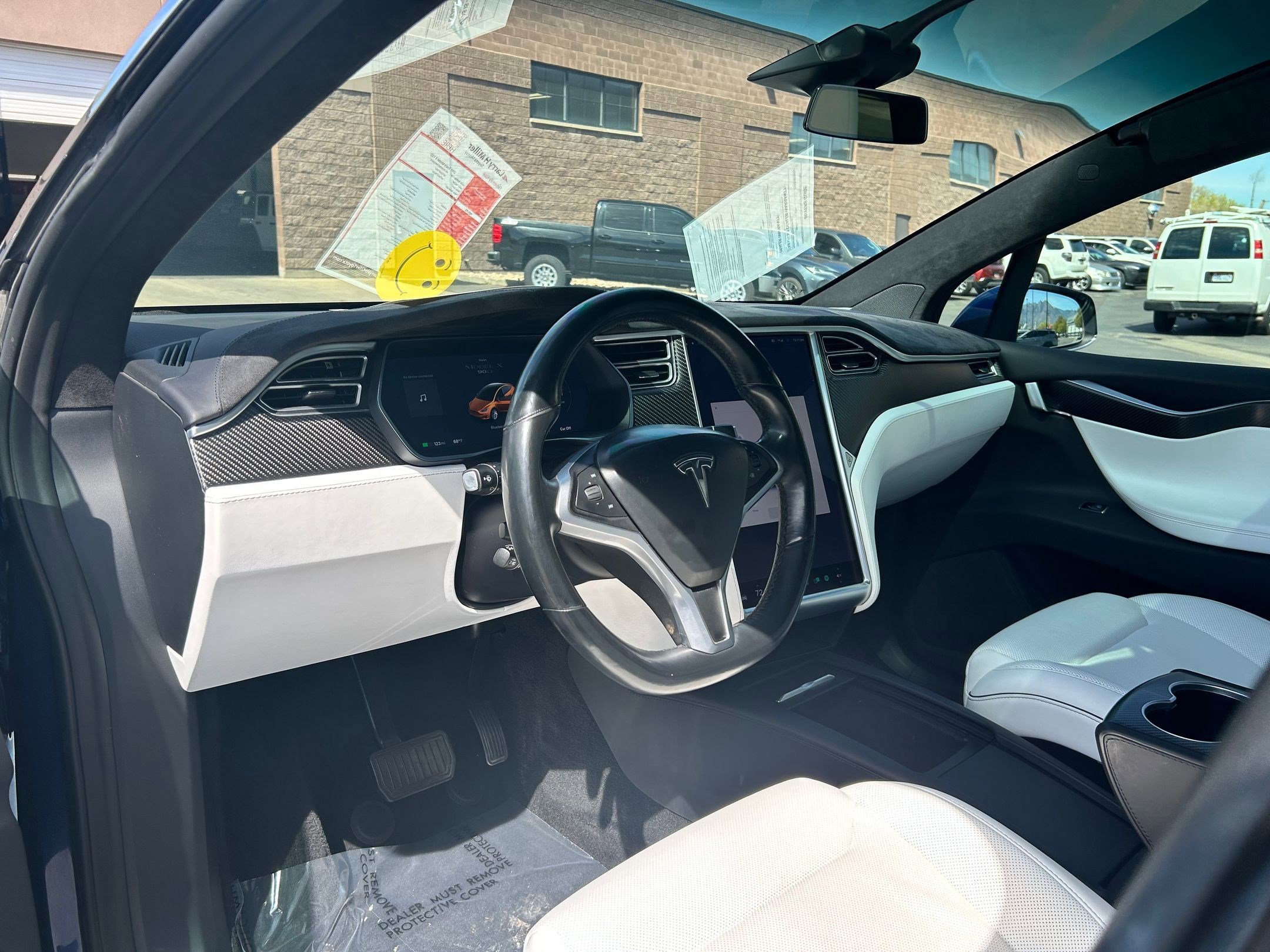 Used 2017 Tesla Model X 75D image 11