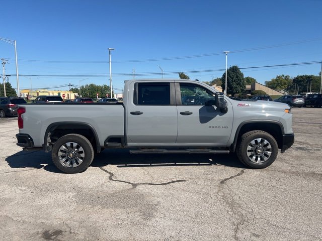 Used 2024 Chevrolet Silverado 2500 Custom w/ Custom Value Package image 6