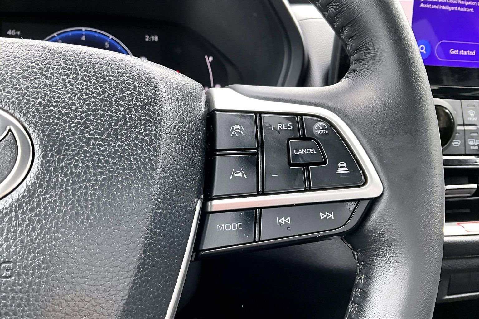 Used 2025 Toyota Grand Highlander FWD image 12