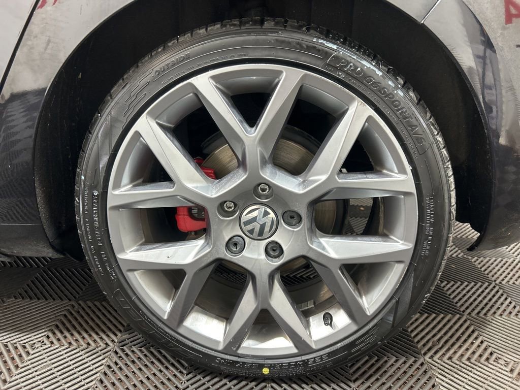 Used 2013 Volkswagen GTI Driver's Edition image 32