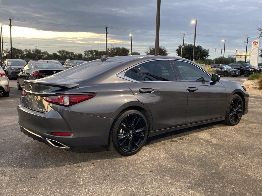 Used 2024 Lexus ES 350 F Sport w/ Accessory Package (Z2) FWD image 5