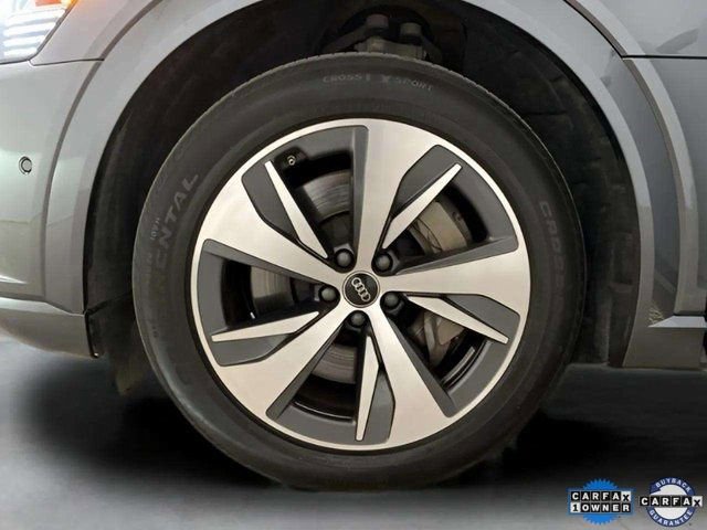 Used 2024 Audi Q8 e-tron Premium Plus image 31