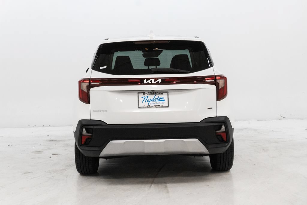 Used 2024 Kia Seltos LX AWD/4WD image 25